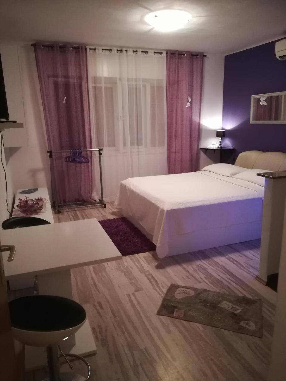Rooms And Apartment Stambuk Split Exterior photo